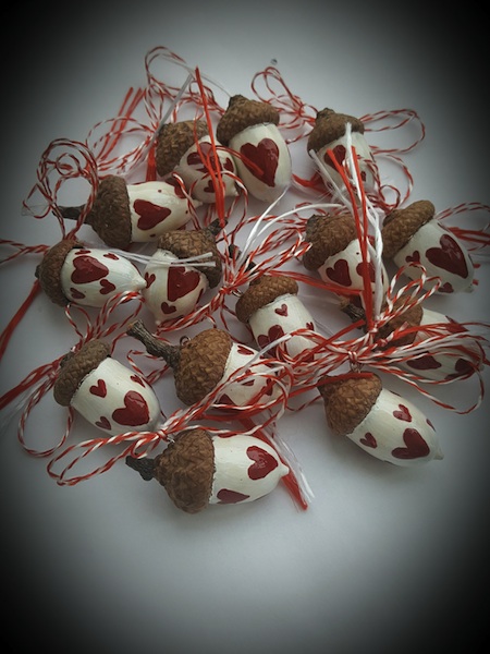 Martisor Ghinda Handmade Unicat Pictat Manual Atelier Maria